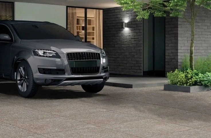Why Heavy Duty Parking Tiles Are Better Than Concrete or Pavers for Indian Driveways?